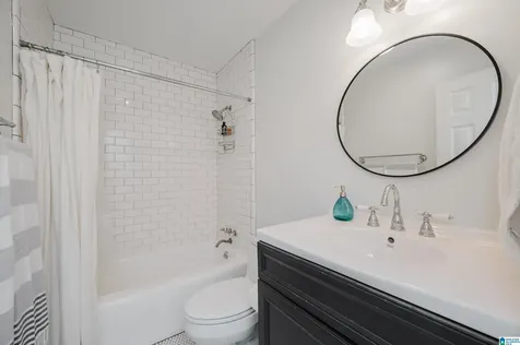 2716 Southview Terrace Vestavia Hills AL 35216