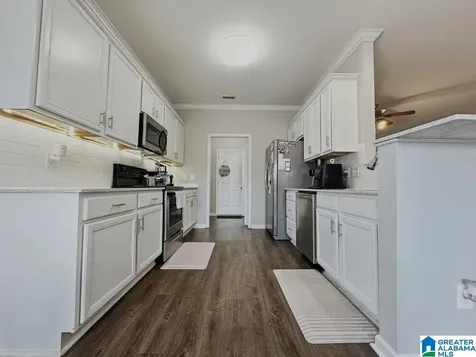 479 Summit Way Fultondale AL 35068