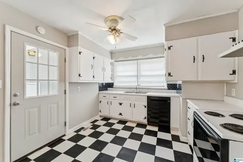 8161 Phillips Drive Leeds AL 35094