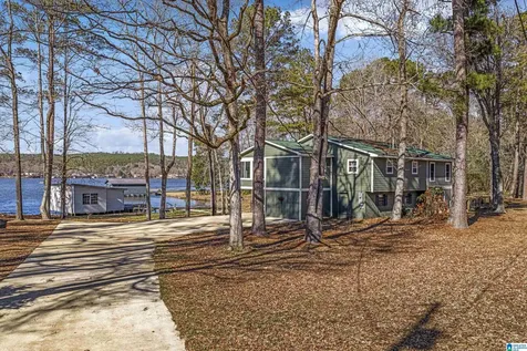 845 Lake Drive Sylacauga AL 35151