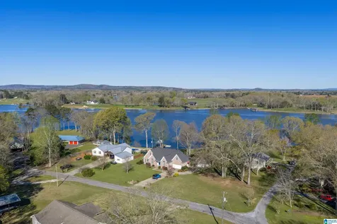 370 Jake Drive Sylacauga AL 35151