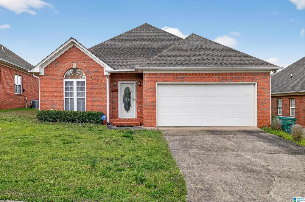 120 Victoria Lane Pleasant Grove AL 35127