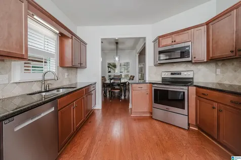 141 Southlake Lane Hoover AL 35244