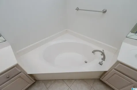 141 Southlake Lane Hoover AL 35244
