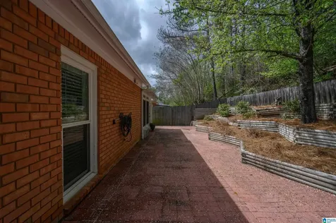 141 Southlake Lane Hoover AL 35244