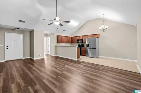 528 Castlebury Lane Calera AL 35040