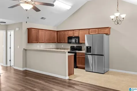 528 Castlebury Lane Calera AL 35040