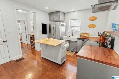 616 60th Place S Birmingham AL 35212