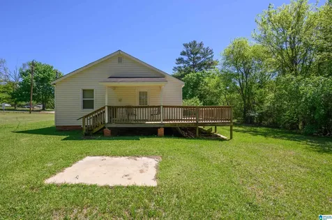 133 Mountain View Road Sylacauga AL 35150