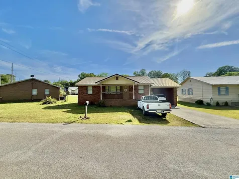 205 Noble Avenue Sylacauga AL 35150