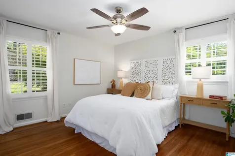 2633 Southview Place Vestavia Hills AL 35216
