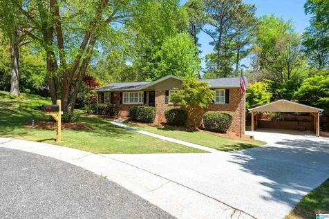 2633 Southview Place Vestavia Hills AL 35216