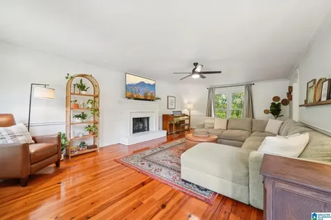 3653 Robin Circle Birmingham AL 35242