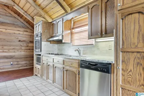 221 Crestside Circle Bessemer AL 35022
