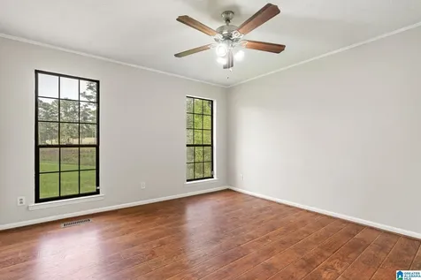 221 Crestside Circle Bessemer AL 35022