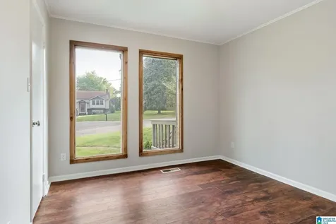 221 Crestside Circle Bessemer AL 35022