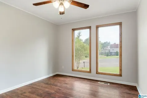 221 Crestside Circle Bessemer AL 35022