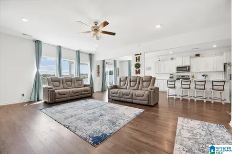 1076 Flyway View Lane Alabaster AL 35007