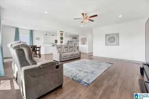 1076 Flyway View Lane Alabaster AL 35007
