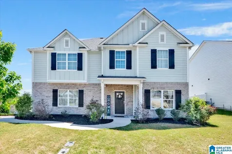 1076 Flyway View Lane Alabaster AL 35007