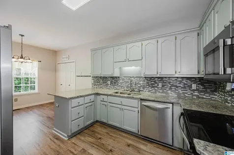 128 Magnolia Ridge Circle Chelsea AL 35043