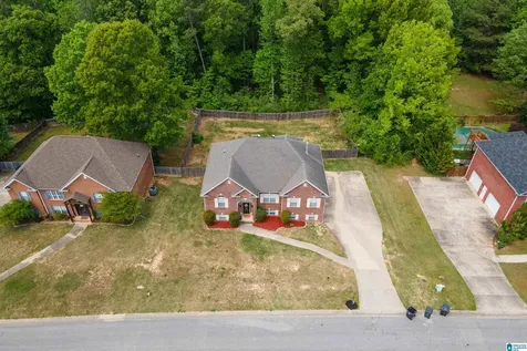 128 Magnolia Ridge Circle Chelsea AL 35043