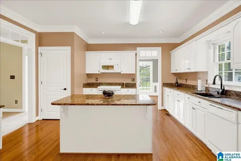 5856 Whitewood Circle Hoover AL 35244
