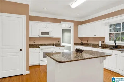 5856 Whitewood Circle Hoover AL 35244