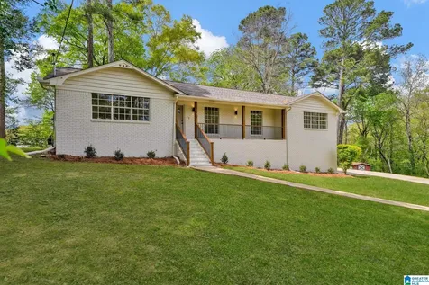 800 3rd Terrace Circle Pleasant Grove AL 35127