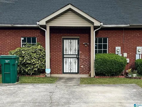 1821 Copperfield Lane Center Point AL 35215