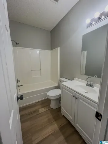 1821 Copperfield Lane Center Point AL 35215