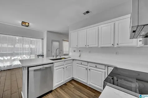 1565 Deer Valley Drive Hoover AL 35226