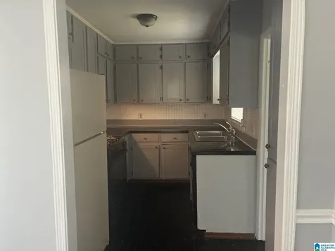42 4th Avenue SE Graysville AL 35073