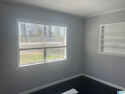 42 4TH Avenue SE Graysville AL 35073