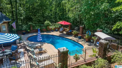 208 North Way Hoover AL 35242