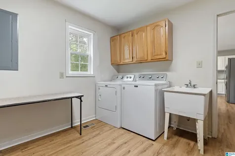 1926 Pleasant Ridge Loop Sylacauga AL 35150