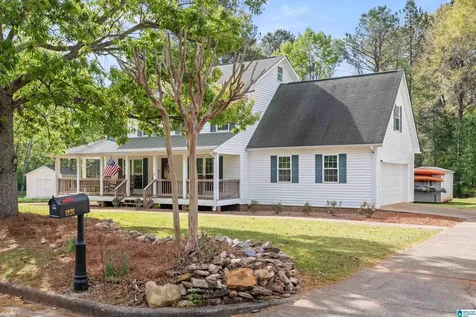 1926 Pleasant Ridge Loop Sylacauga AL 35150