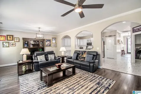 5569 Park Side Circle Hoover AL 35244