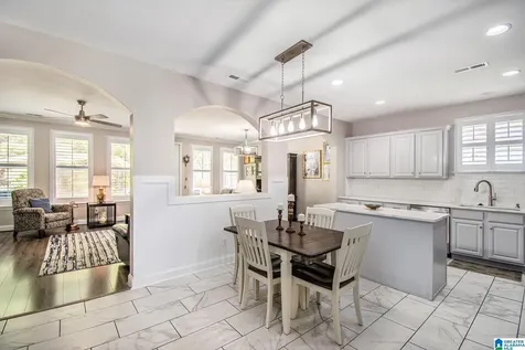 5569 Park Side Circle Hoover AL 35244
