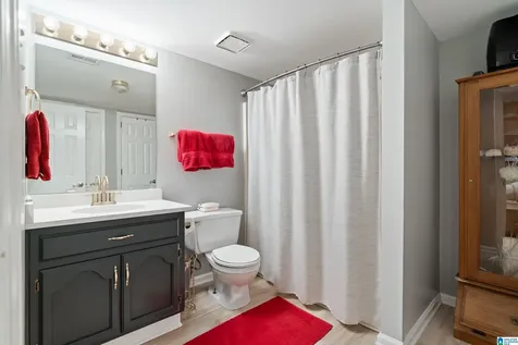 4524 Eagle Point Drive Birmingham AL 35242