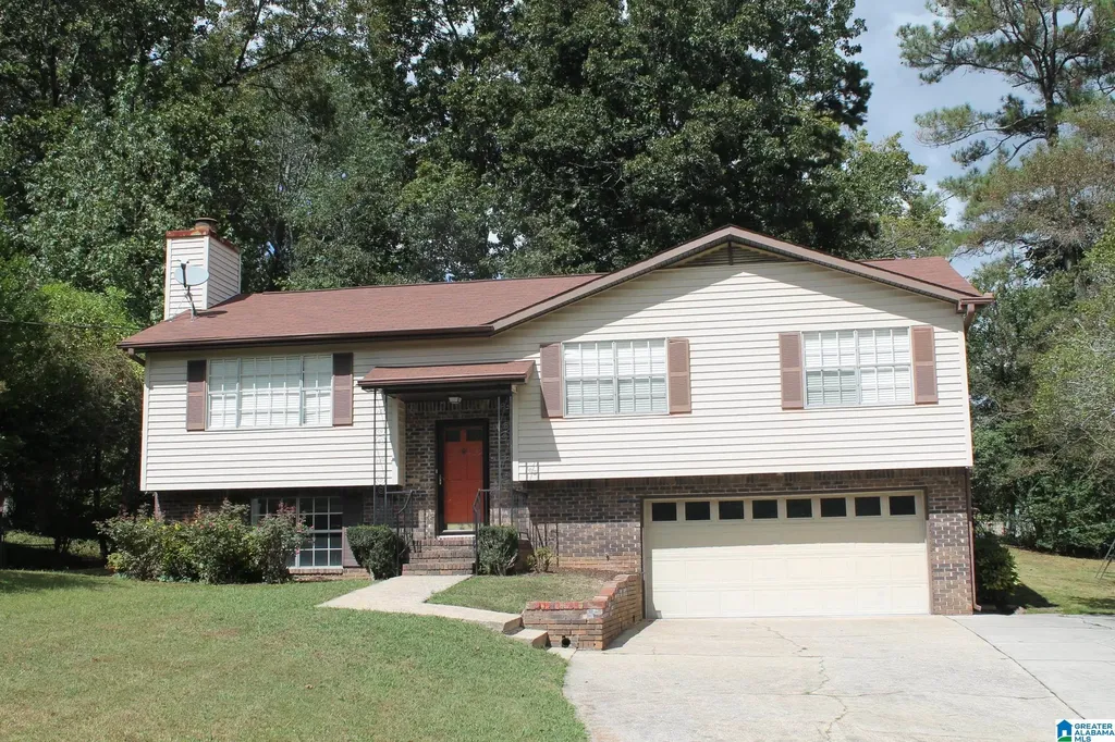 1212 Sweetwater Circle Birmingham AL 35235