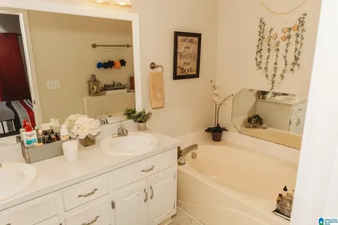 226 Cambrian Ridge Trail Pelham AL 35124