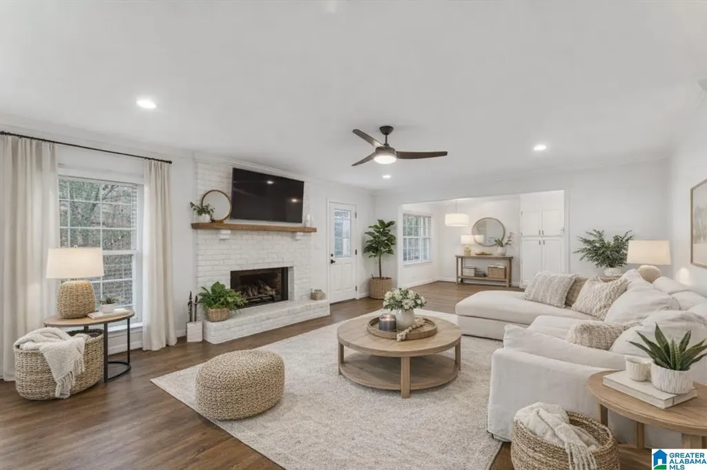 764 Heatherwood Drive Birmingham AL 35244