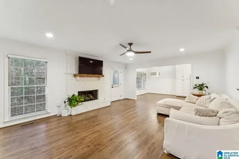 764 Heatherwood Drive Birmingham AL 35244