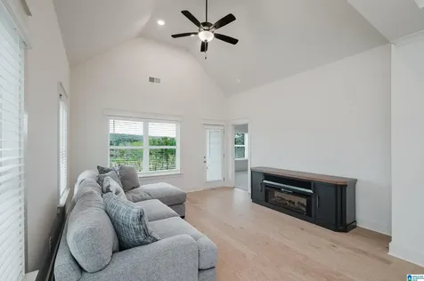 381 Huntley Ridge Bend Pelham AL 35124