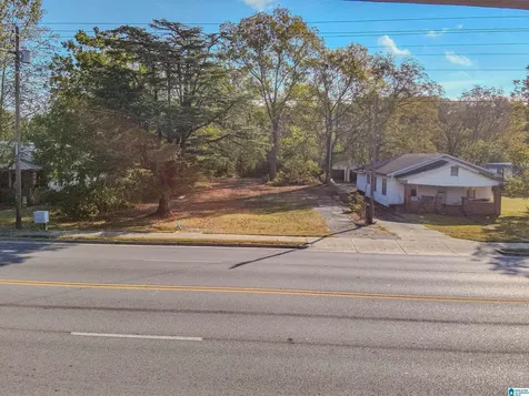8021 Highway 31 Calera AL 35040