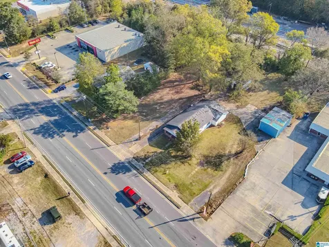 8021 Highway 31 Calera AL 35040