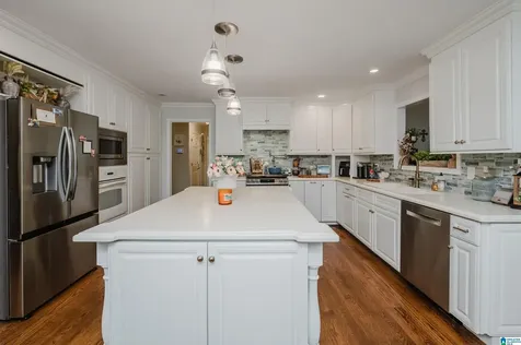 1207 Cheval Lane Vestavia Hills AL 35216