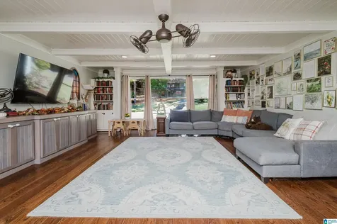 1207 Cheval Lane Vestavia Hills AL 35216