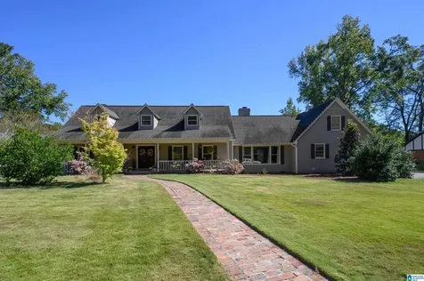 1207 Cheval Lane Vestavia Hills AL 35216